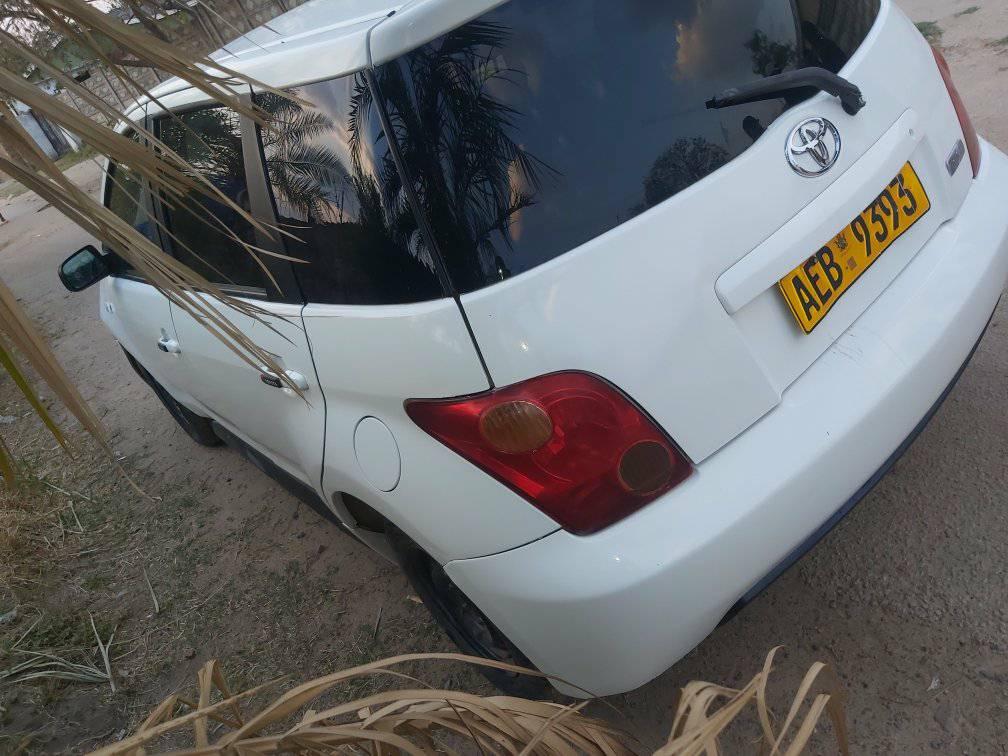 used toyota ist