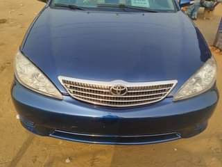 A picture of Toyota camry 04 model
