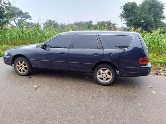A picture of 1998 Toyota Camry 0000
