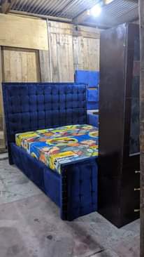 A picture of Nauza bed sofa 5 6 bei 160000 Location ubungo call