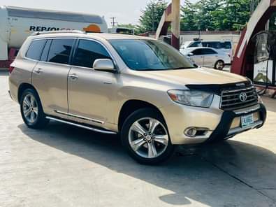 A picture of KinzzyAuto s LTD 08109018982 10 500 000 Refer and earn