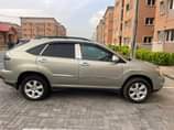 A picture of KINZZYAUTO S 08109018982 5 300 000 Refer and earn