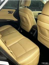 A picture of This is a very clean first body Avalon 2015 in
