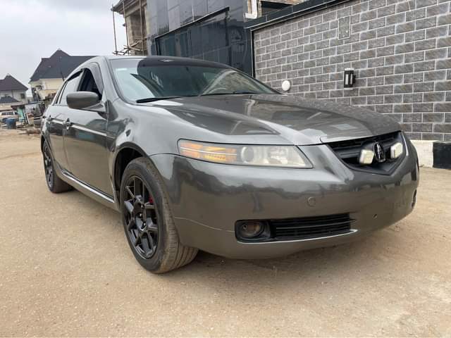 A picture of Nigeria used Acura TL 2004 model working properly nothing to