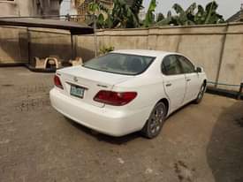 A picture of 2005 Lexus Es330 car for sale in port Harcourt