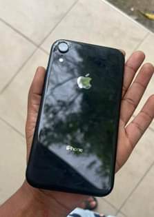 A picture of Iphone XR