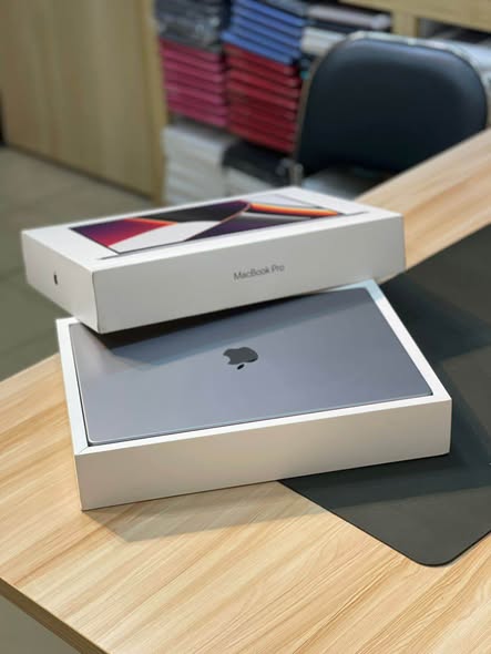 A picture of 2021 MacBook M1 Pro 16 Inch