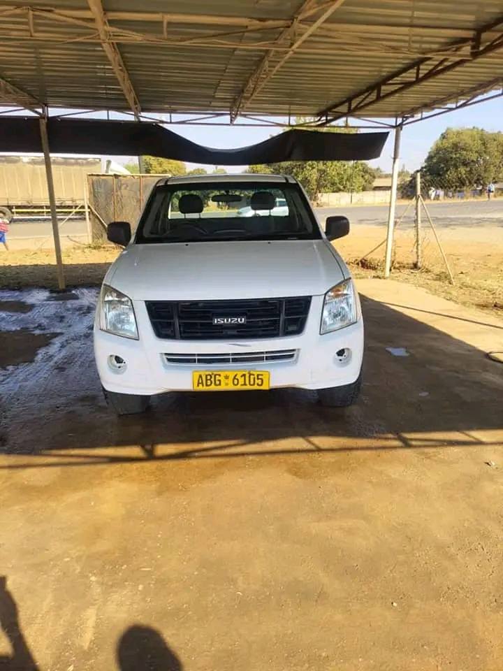 classifieds/cars isuzu