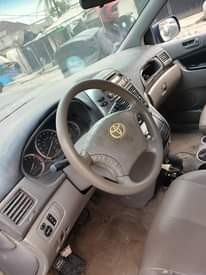 A picture of Well maintained Toyota sienna