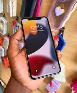 A picture of Iphone X New