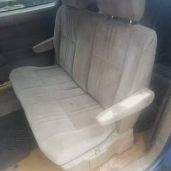 A picture of 2002 Toyota Sienna CE