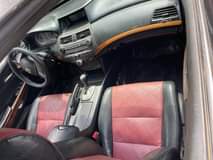 A picture of Honda Accord 2012