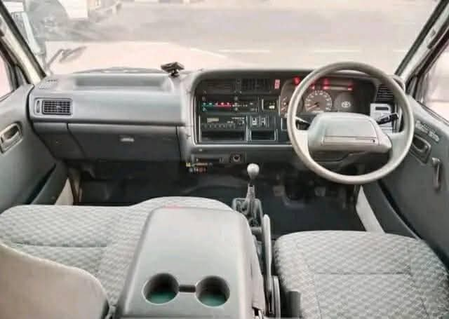 used toyota hiace