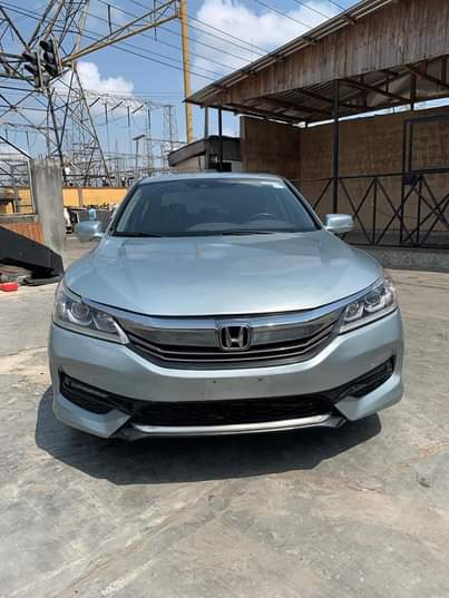 A picture of Honda Accord 2014 EX L