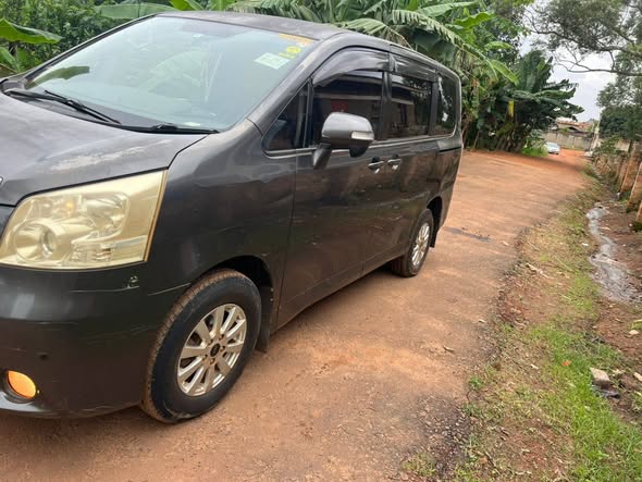 A picture of Toyota Noah in very good condition at 28m 0703 482288