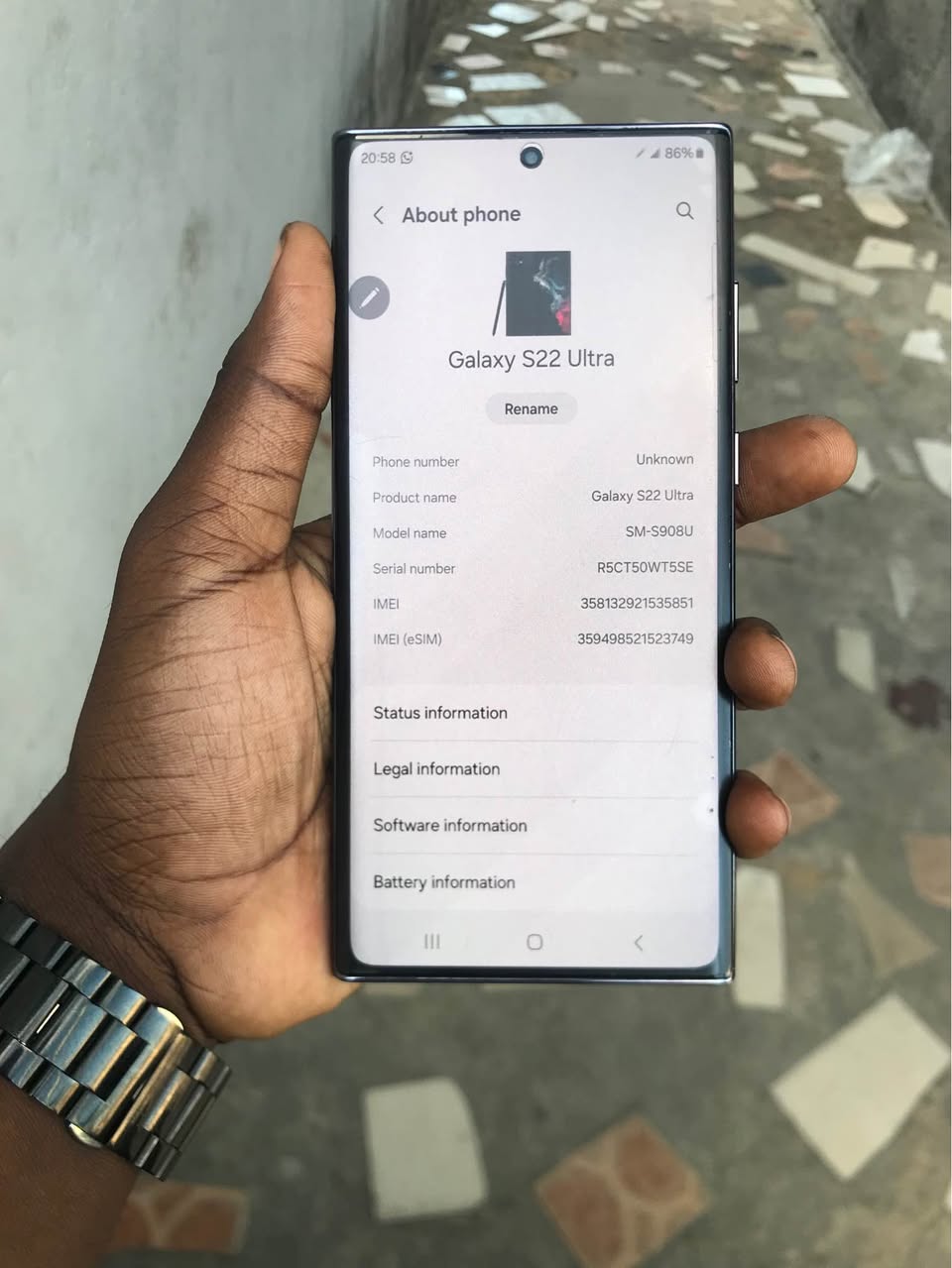 A picture of SAMSUNG S22 ULTRA INAUZWA