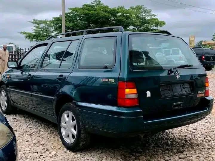 A picture of Volkswagen Golf 3