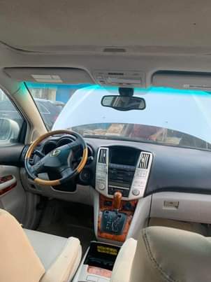 A picture of Registered Lexus RX 330 2006