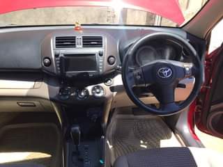 A picture of 2007 Toyota Van Guard