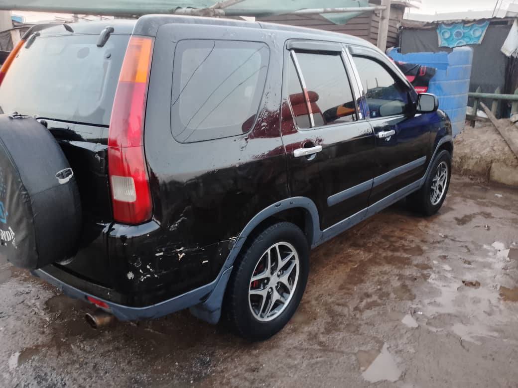 A picture of Honda CR V