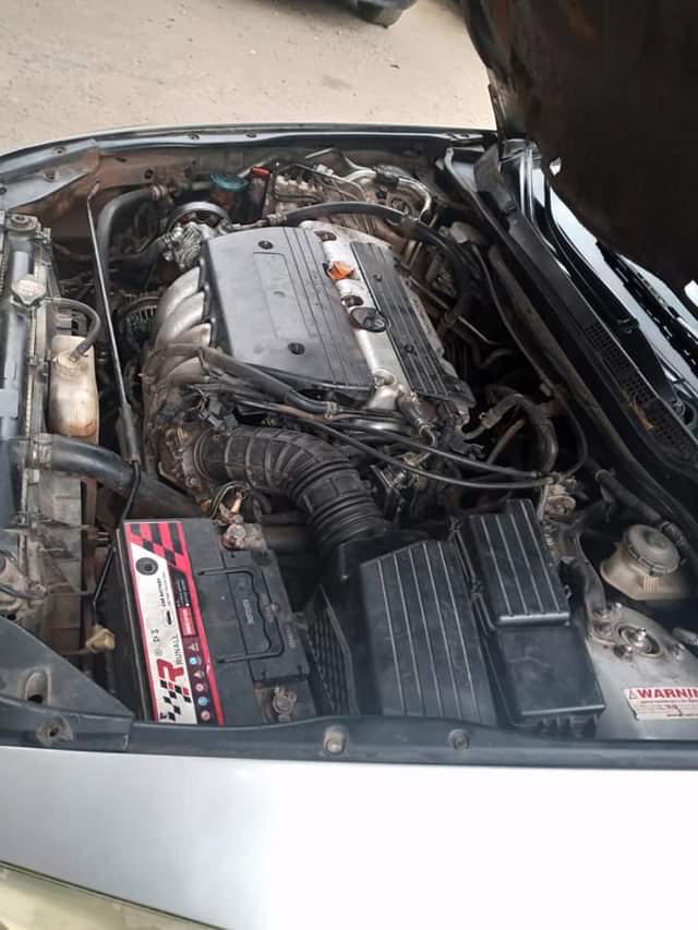 A picture of Honda Accord 2004