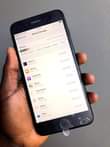 A picture of iPhone 7 Plus 32gb at 380k