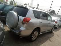 A picture of Toyota Rav 4 2007