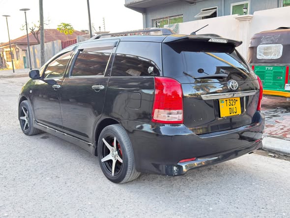 A picture of TOYOTA WISH