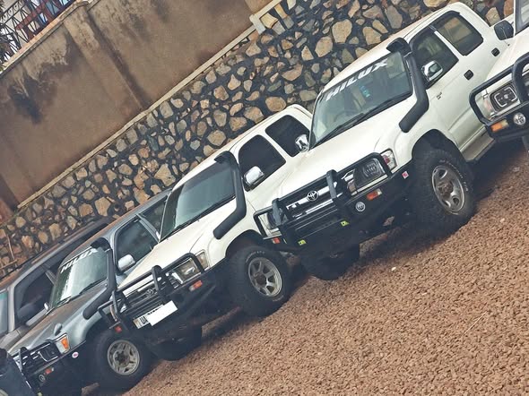 A picture of TOYOTA HULIX DOUBLE CARBINS 3L 5L ENGINES