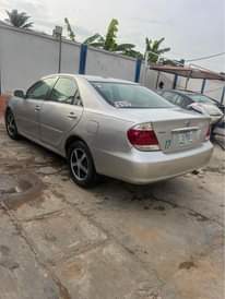 A picture of TOYOTA CAMRY 2006