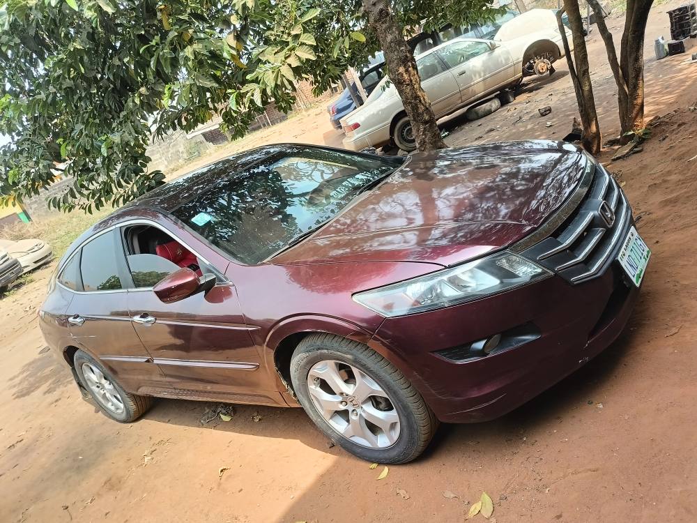 A picture of Honda Crosstour 2010 Available for sale or swap Call or