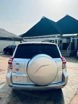 A picture of SUPER CLEAN CAR Brand Toyota Model RAV4 Year 2008 A