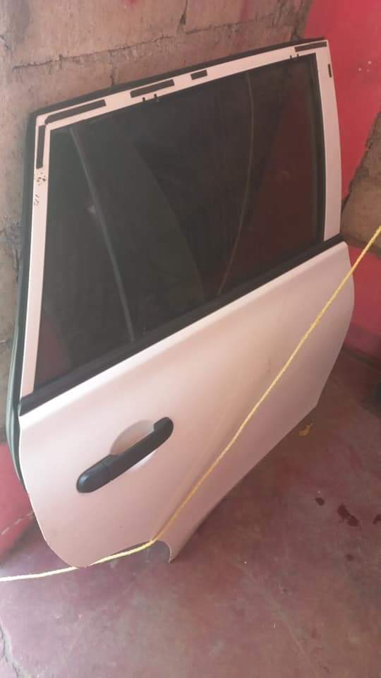 nissan ad wagon
