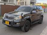 A picture of Land cruiser prado 2TR