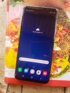 A picture of Samsung s9 