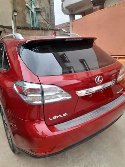A picture of RX 350 2011 Selling fast Very clean Very Sharp Toks
