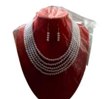 A picture of Beads necklaces