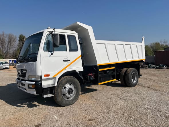 tipper truck