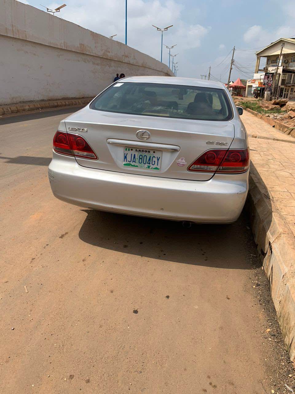 A picture of Register Lexus ES330