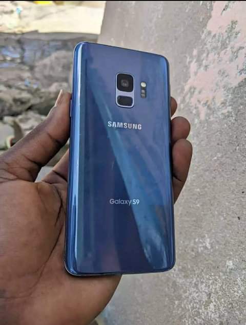 A picture of Samsung S9