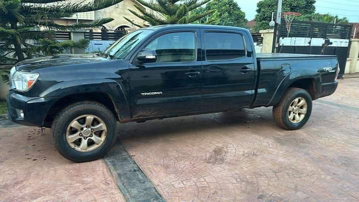 A picture of 2013 Toyota Tacoma 2013