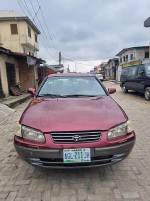 A picture of Toyota Camry 2002 1.5m