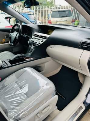 A picture of 2011 DIRECT TOKUNBO NEW ENTRY Super Clean Lexus Rx 350