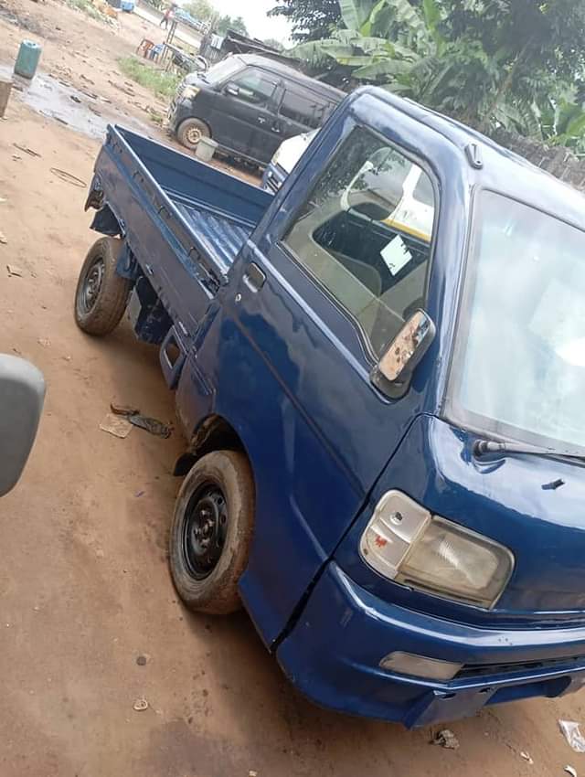 A picture of Daihatsu Pick up