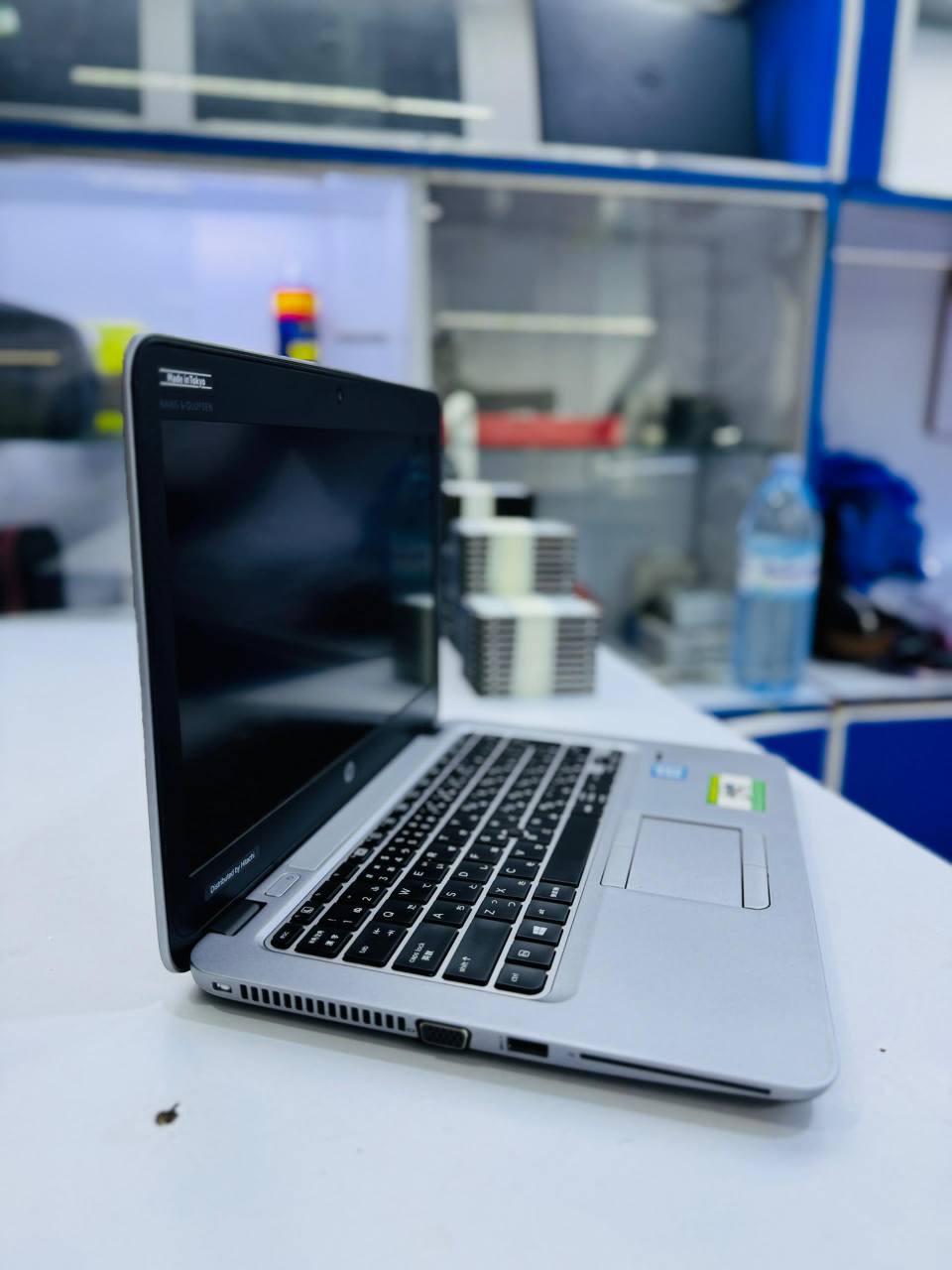 A picture of Hp 820 g3