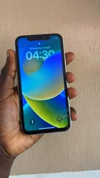 A picture of iPhone XR working perfectly