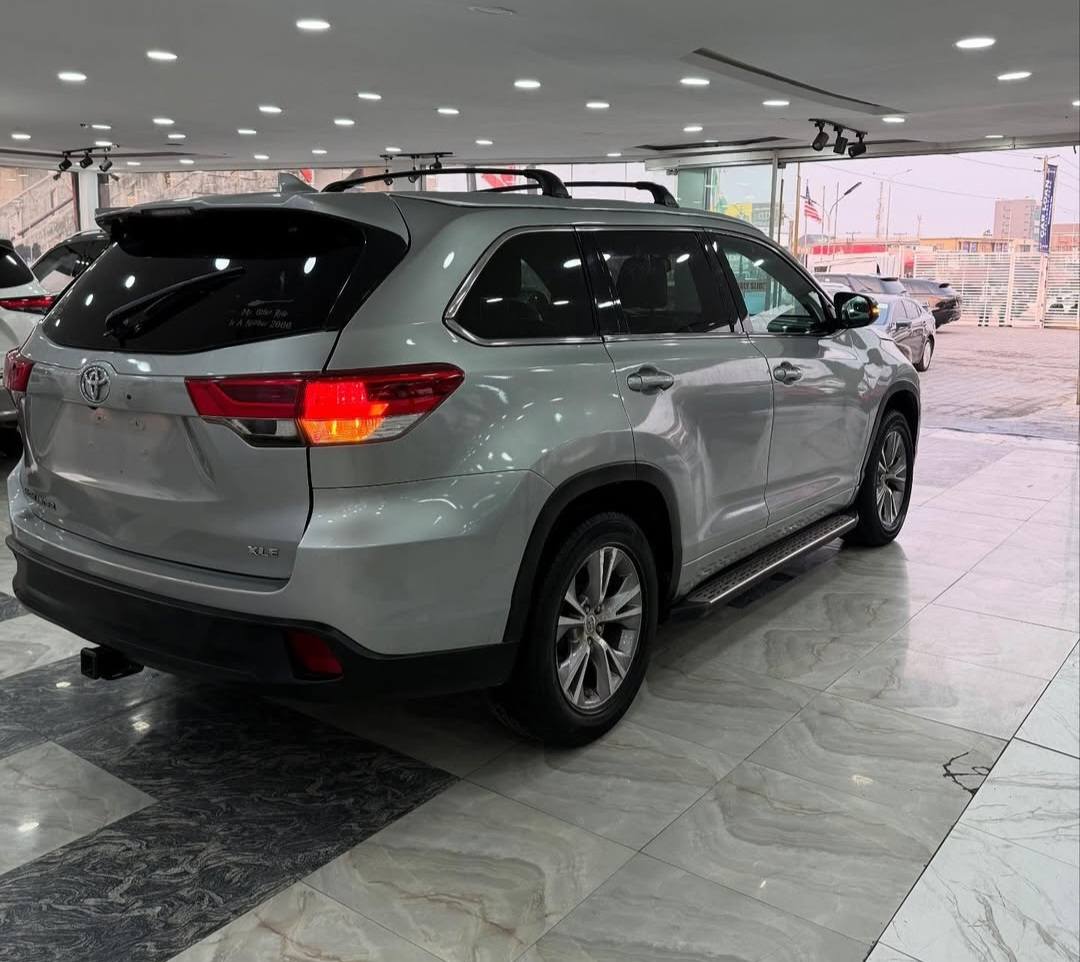 A picture of Unregistered Toyota Highlander 2015 facelifted 2019