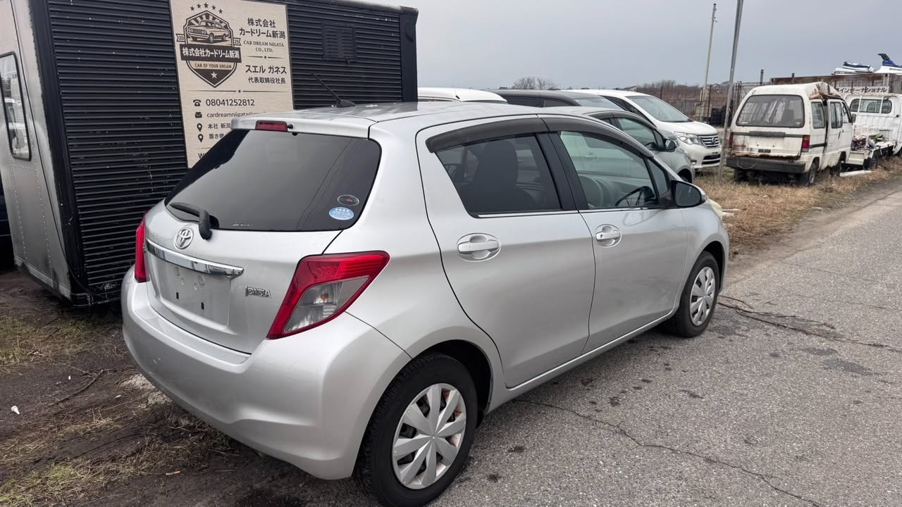 A picture of 2011 Toyota vitz