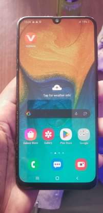 A picture of Samsung A30 64gb 4gb ram on sale in banda kireka