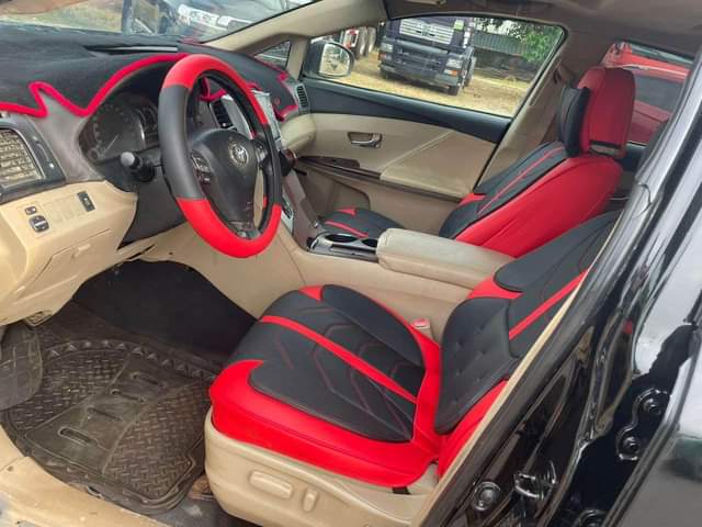 A picture of Toyota Venza 2010 model Registered AC Chilling Engine gear perfect